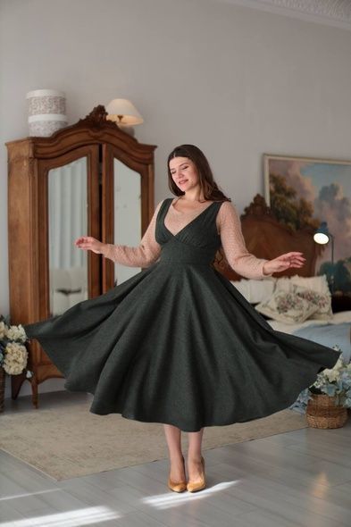 "Anzhelika" woollen pinafore dress