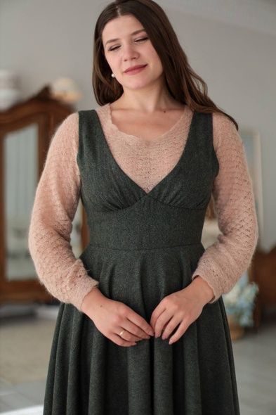 "Anzhelika" woollen pinafore dress